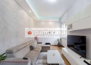 Portion of a house Concorezzo - photo 2