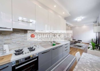 Portion of a house Concorezzo - photo 10