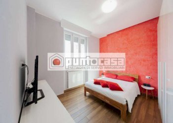 Portion of a house Concorezzo - photo 19