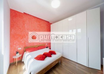 Portion of a house Concorezzo - photo 20