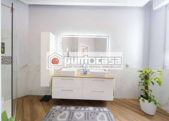 Portion of a house Concorezzo - photo 29