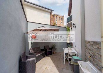 Portion of a house Concorezzo - photo 33