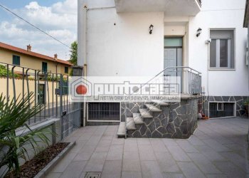 Portion of a house Concorezzo - photo 35