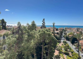 Two-room apartment Bordighera - photo 17