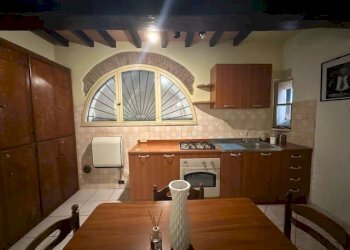 Three-room apartment Modena (neighborhood Centro Storico) - photo 2