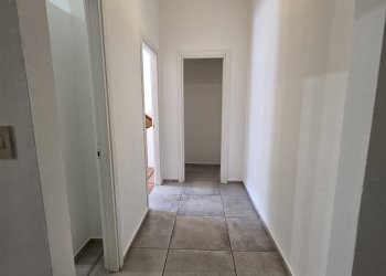 Corridoio - Three-room apartment Via Giovanni Schiaparelli, 8, Cuneo (neighborhood Centro) - photo 10