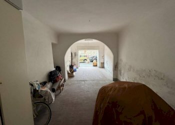 Magazzino Genova (zona Sampierdarena) - foto 2