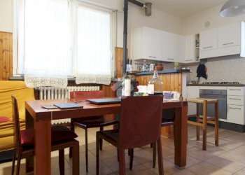 Four-room apartment Via L. Ariosto, Bagnolo in Piano - photo 3