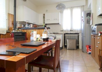 Four-room apartment Via L. Ariosto, Bagnolo in Piano - photo 5