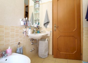 Four-room apartment Via L. Ariosto, Bagnolo in Piano - photo 19