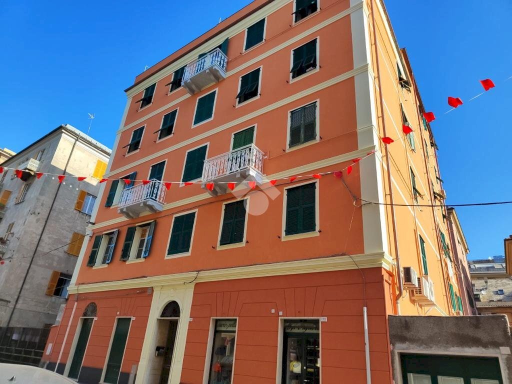 Three-room apartment Via Ciro Menotti, Genova (neighborhood Sestri Ponente) - photo 1