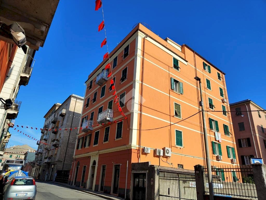 Three-room apartment Via Ciro Menotti, Genova (neighborhood Sestri Ponente) - photo 2
