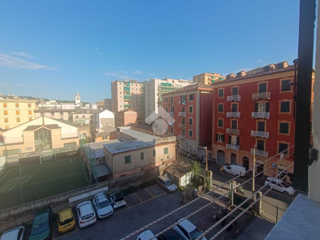 Three-room apartment Via Ciro Menotti, Genova (neighborhood Sestri Ponente) - photo 3