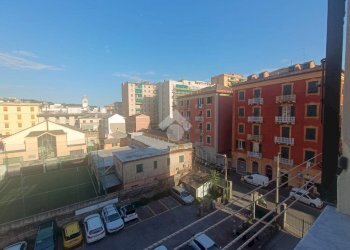 Three-room apartment Via Ciro Menotti, Genova (neighborhood Sestri Ponente) - photo 3