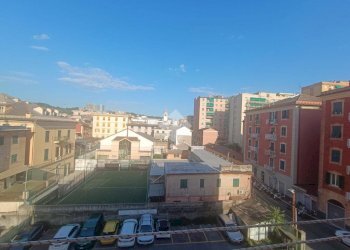 Three-room apartment Via Ciro Menotti, Genova (neighborhood Sestri Ponente) - photo 4