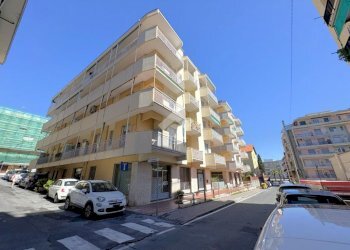 Two-room apartment Via Antonio Fogazzaro, Loano - photo 25