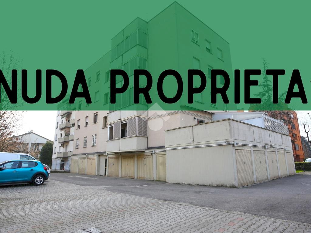 Four-room apartment Via Gramsci, Calderara di Reno - photo 1
