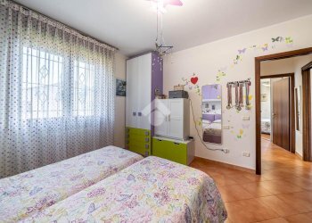Four-room apartment Via luigi reverberi, Montecchio Emilia - photo 14