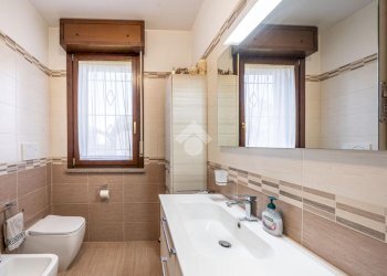 Four-room apartment Via luigi reverberi, Montecchio Emilia - photo 23