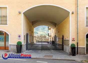 Bilocale Rue Monseigneur Jean Joconde Stévenin 11, 11, Aosta - foto 15