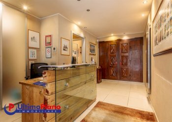 Apartment Rue Monseigneur Jean Joconde Stévenin 11, 11, Aosta - photo 3