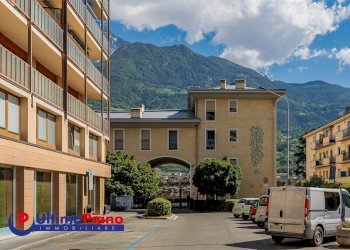 Apartment Rue Monseigneur Jean Joconde Stévenin 11, 11, Aosta - photo 30
