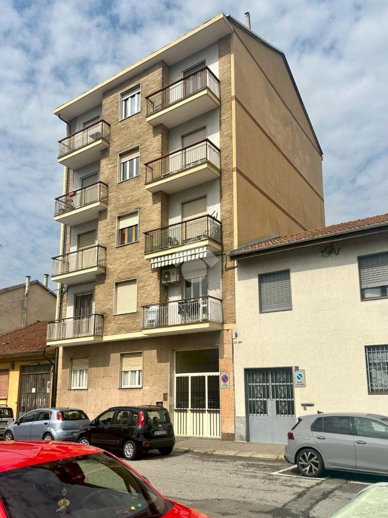 Two-room apartment Via bengasi, Grugliasco - photo 1