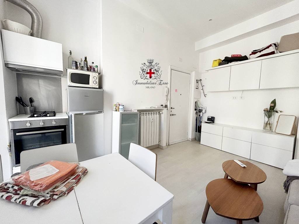 Three-room apartment Milano (neighborhood Porta Nuova) - photo 2