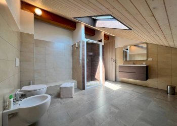 Three-room apartment Alba - photo 10