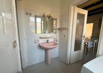 Two-room apartment Via Assietta, Pinerolo - photo 9