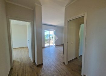Four-room apartment Via Lampedusa, Castellaro - photo 3