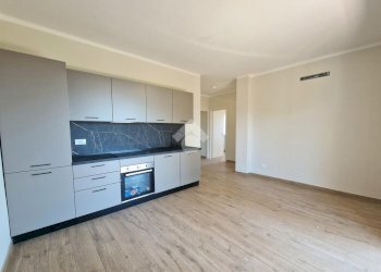 Four-room apartment Via Lampedusa, Castellaro - photo 7