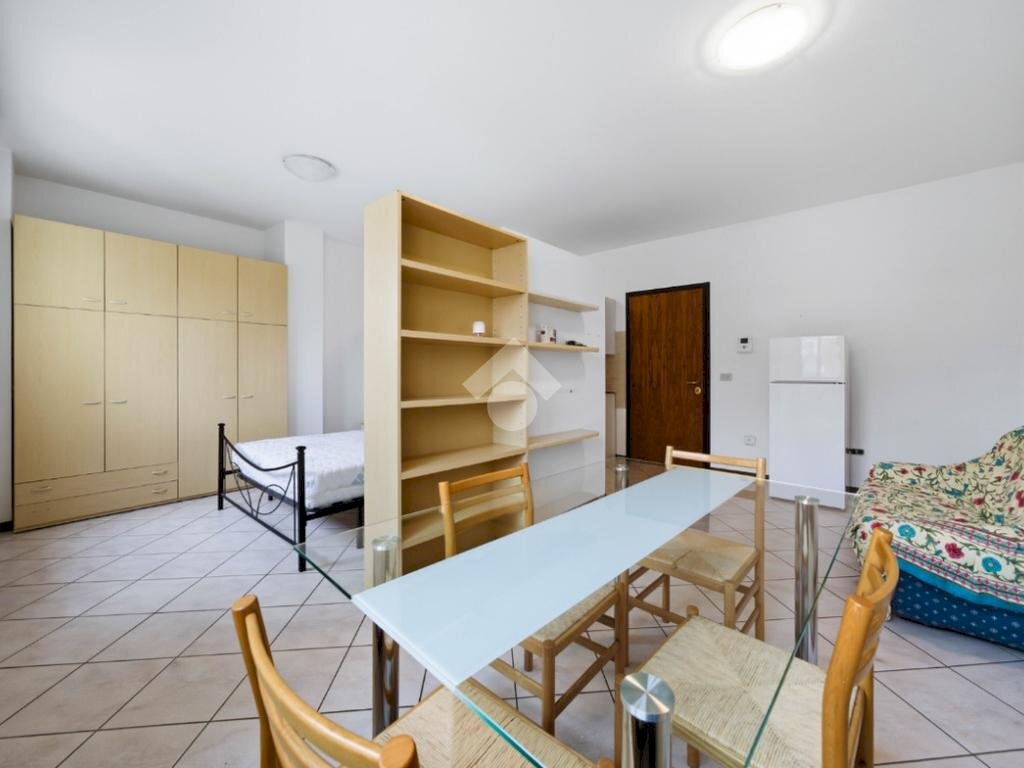 One-room apartment Via Maiella, Reggio nell'Emilia - photo 1