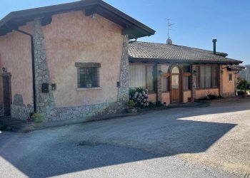 Foto 4 - Independent house Via traversa cesine 2
 
2, San Giorgio del Sannio - photo 4