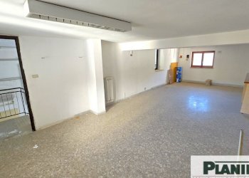 Foto 6 - Commercial Premises Largo San Francesco
 
7/a, Capurso - photo 6