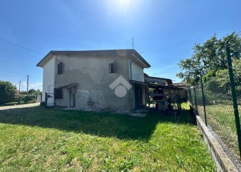Semi-detached house Via Bardiana, Noceto - photo 1