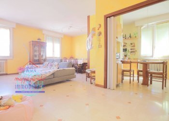 Foto 1 - Apartment VIA RIGONE
 
5, Cento - photo 1