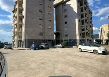 Foto 1 - Ufficio VIALE GIACOMO MANCINI, Cosenza - foto 1