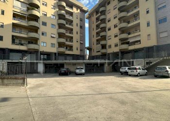 Foto 2 - Ufficio VIALE GIACOMO MANCINI, Cosenza - foto 2