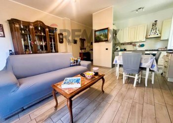 Sala da pranzo - Four-room apartment Vittuone - photo 3