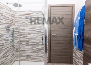 Bagno - Four-room apartment Vittuone - photo 7