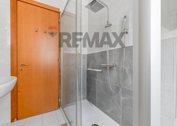 Bagno - Three-room apartment Via Ninfea
 
10, Cusano Milanino - photo 13