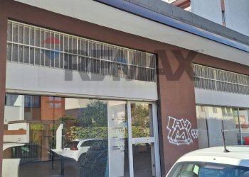 Copertina - Shop Via R. Ardigo'
11, Monza - photo 1
