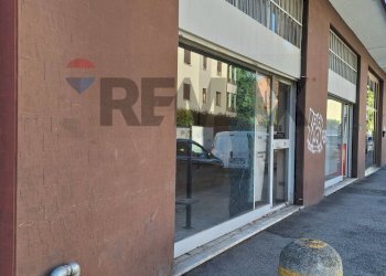 Edificio all\'aperto - Shop Via R. Ardigo'
11, Monza - photo 4