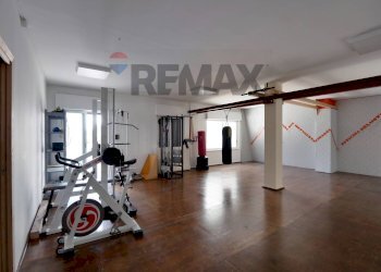 Palestra - Locale Commerciale Via Vittorio Veneto, Ceglie del Campo
 
62, Bari - foto 7