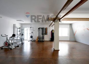 Palestra - Locale Commerciale Via Vittorio Veneto, Ceglie del Campo
 
62, Bari - foto 8