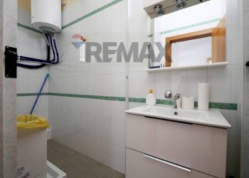 Bagno - Locale Commerciale Via Vittorio Veneto, Ceglie del Campo
 
62, Bari - foto 17