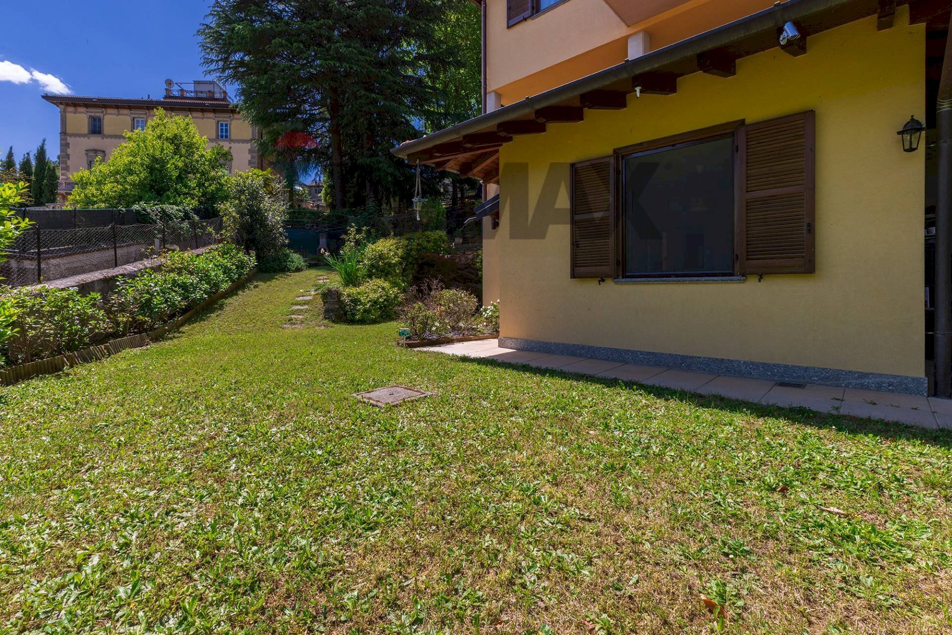 Giardino - Trilocale Martinelli Foscarini
26, Induno Olona - foto 2
