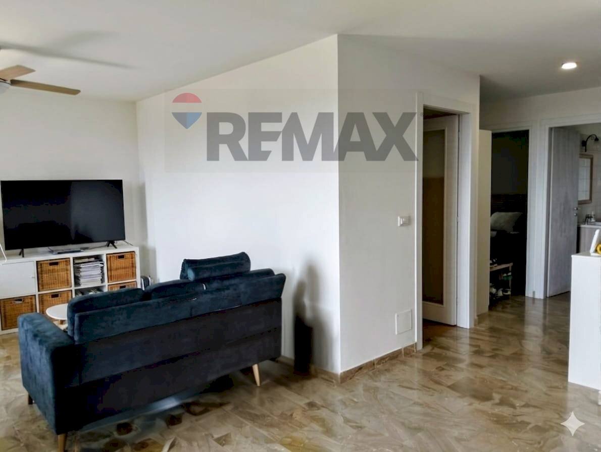 Soggiorno - Two-room apartment VIA POSTALE VECCHIA
23, Luvinate - photo 3