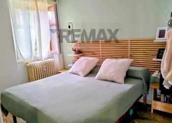 Camera / camera da letto - Two-room apartment VIA POSTALE VECCHIA
 
23, Luvinate - photo 12